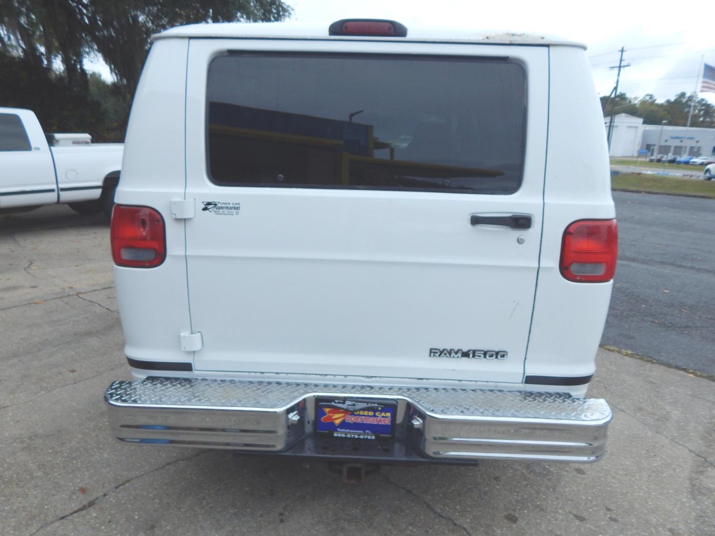 2002 /Gray Dodge Ram Wagon B1500 (2B4HB15Y32K) with an 5.2L V8 OHV 16V engine, located at 3120 W Tennessee St, Tallahassee, FL, 32304-1002, (850) 575-6702, 30.458841, -84.349648 - Used Car Supermarket is proud to present you with this loaded immaculate 2002 Dodge Ram Wagon B1500 with low miles. Used Car Supermarket prides itself in offering you the finest pre-owned vehicle in Tallahassee. Used Car Supermarket has been locally family owned and operated for over 48 years. Our R - Photo#3